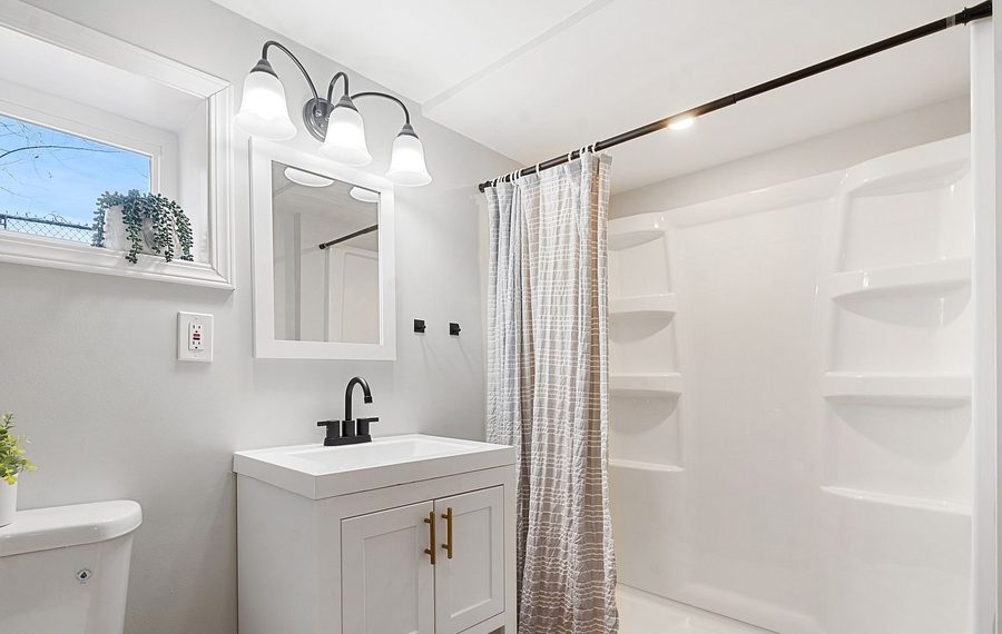bathroom, 315