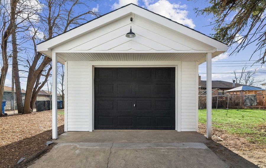 garage, 315