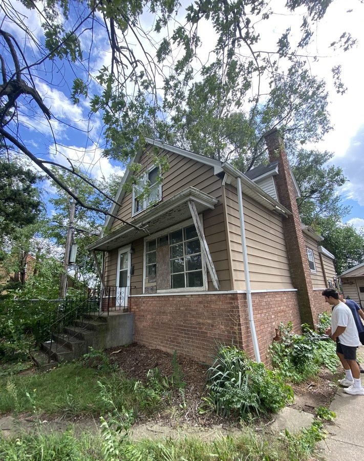 exterior, 315