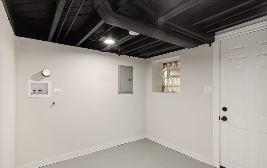 basement, emerald