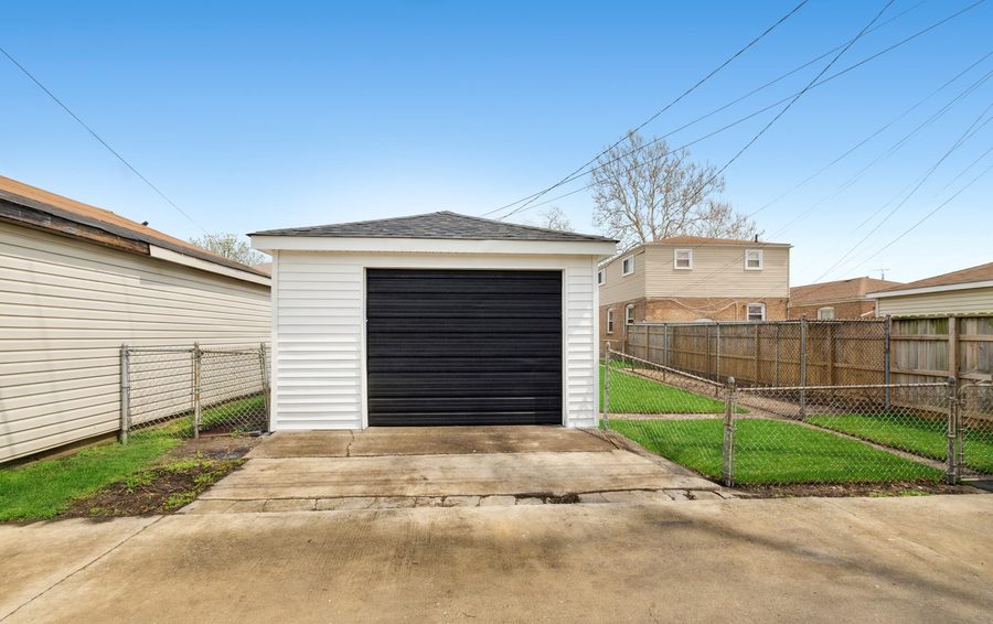 garage, Yale